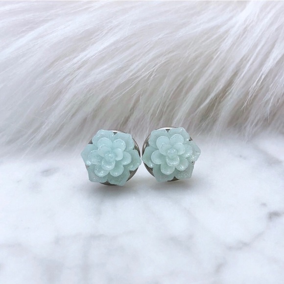 HP Mint Green Succulent Earrings - Picture 2 of 5